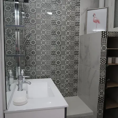 Charming T1 * Saint-Cyprien (Pyrenees-Orientales)